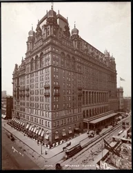 Das Waldorf Astoria an der 34th Street und 5th Avenue, New York, 1901 oder 1902